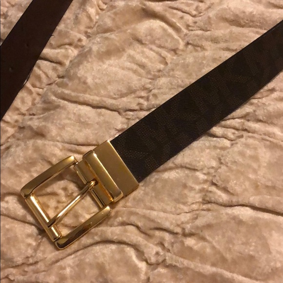Micheal Kors belt - Picture 1 of 2